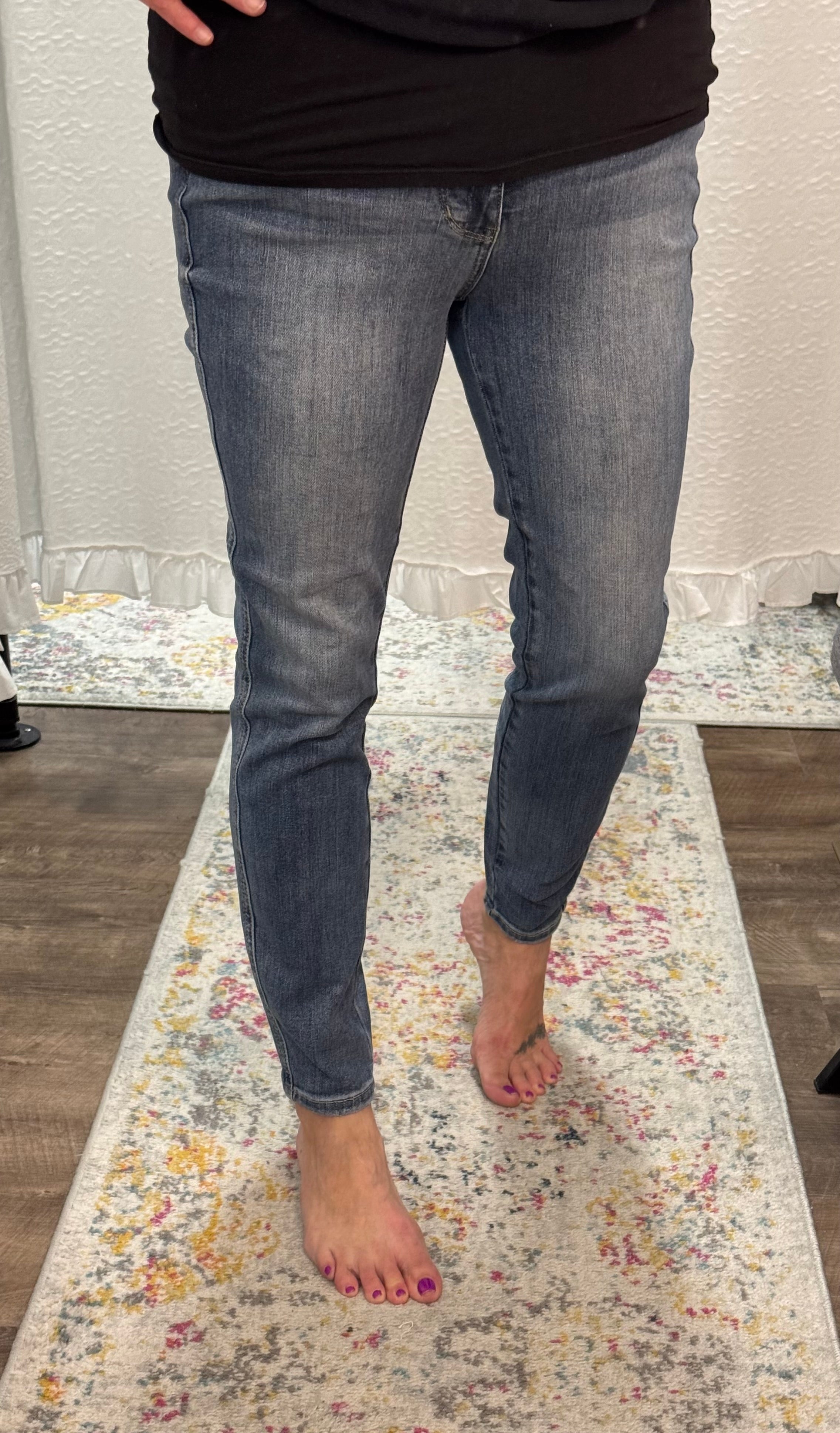 Judy Blue HW Tummy Control Contrast Wash Skinny - Posh West Boutique