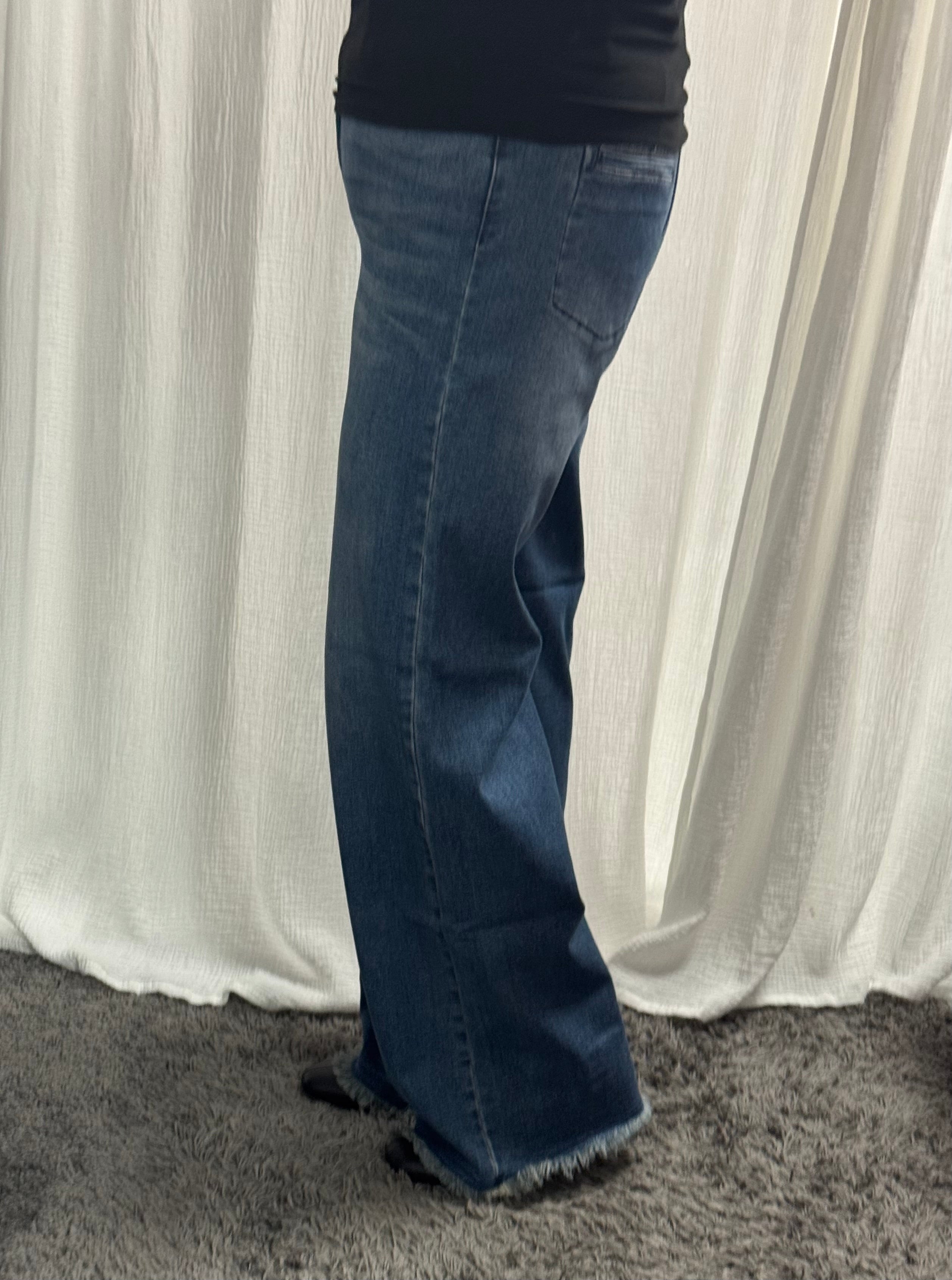 Judy Blue HW Button-Fly Straight w/Back Welt Pkts