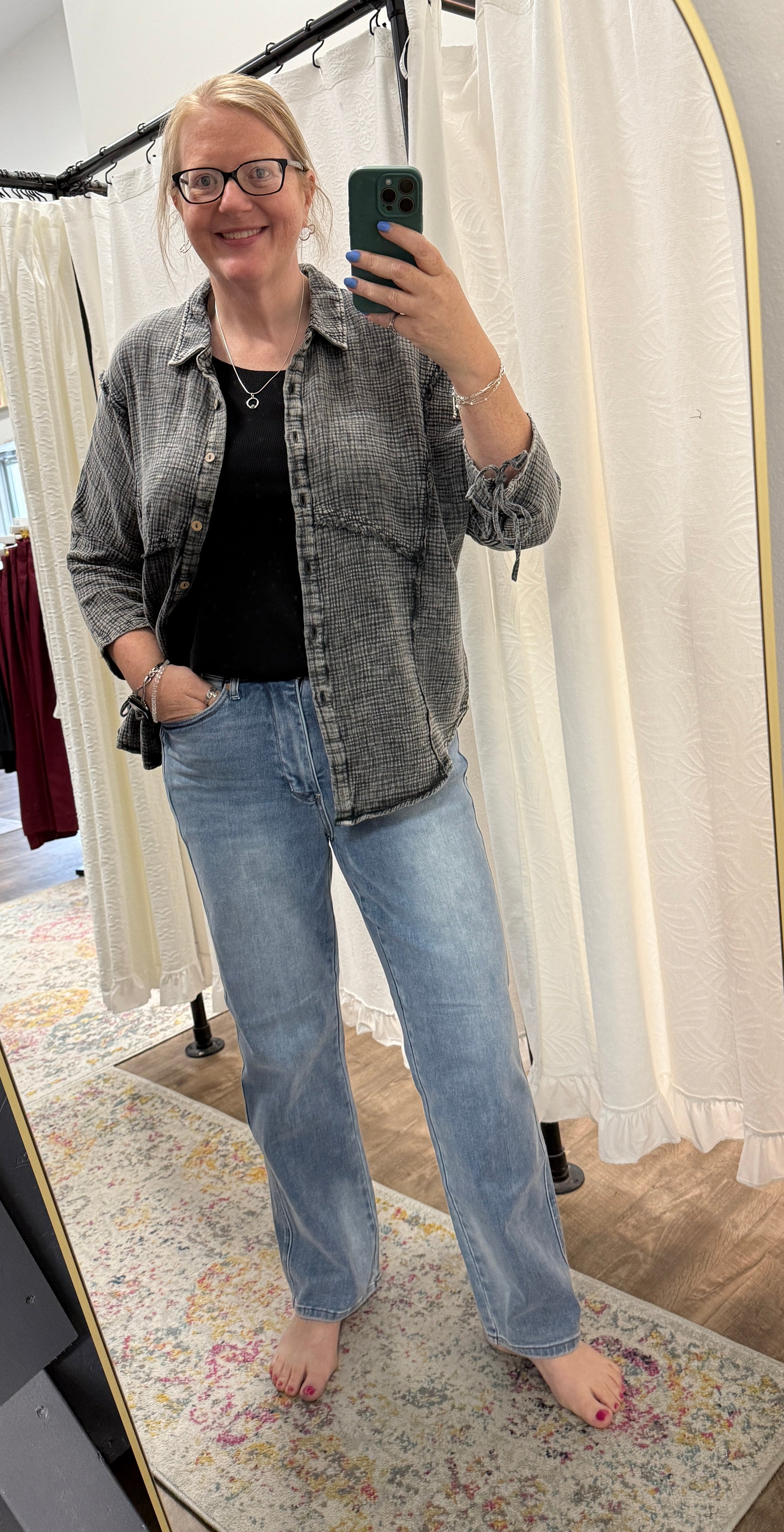 Judy Blue HW Tummy Control Contrast Wash Straight Jeans - Posh West Boutique