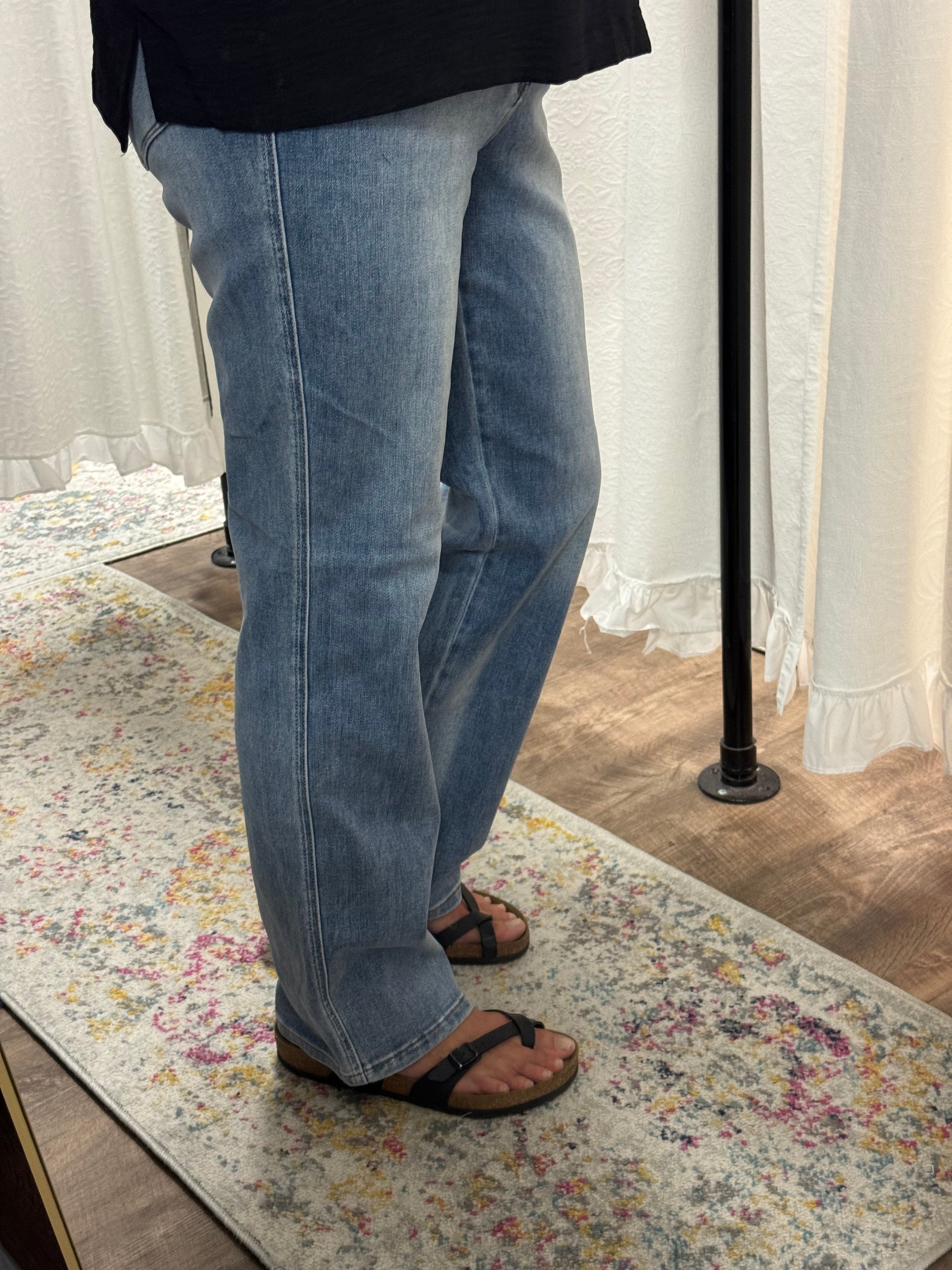 Judy Blue HW Tummy Control Contrast Wash Straight Jeans - Posh West Boutique