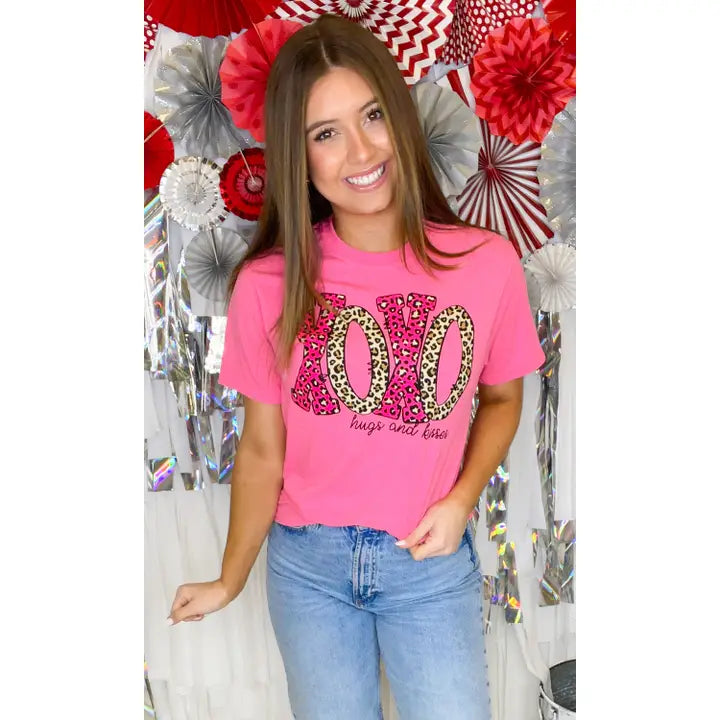 XOXO Valentine's Day T-Shirt - Posh West Boutique