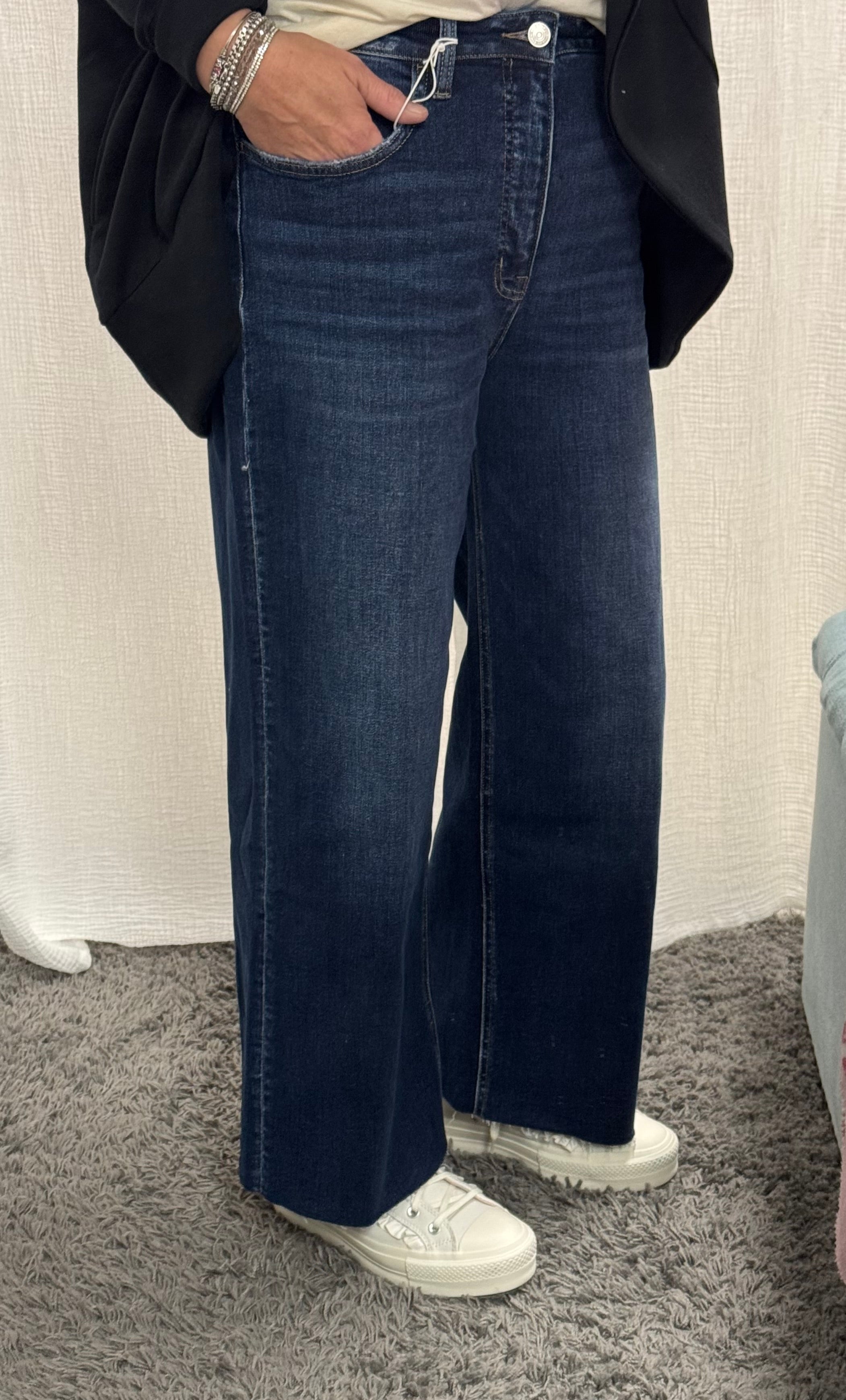 THE Vervet Dark Rinse Wide Leg Jeans - Posh West Boutique