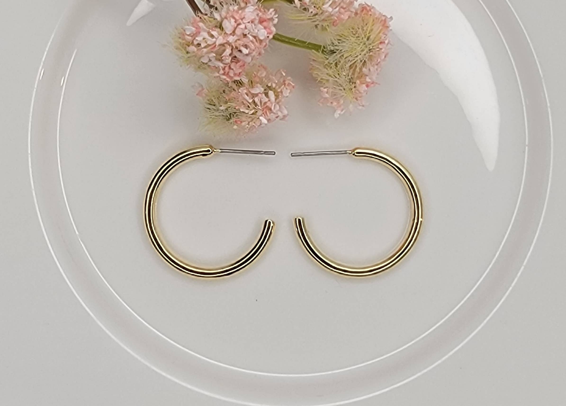 Classic Gold Hoop Earrings - Posh West Boutique