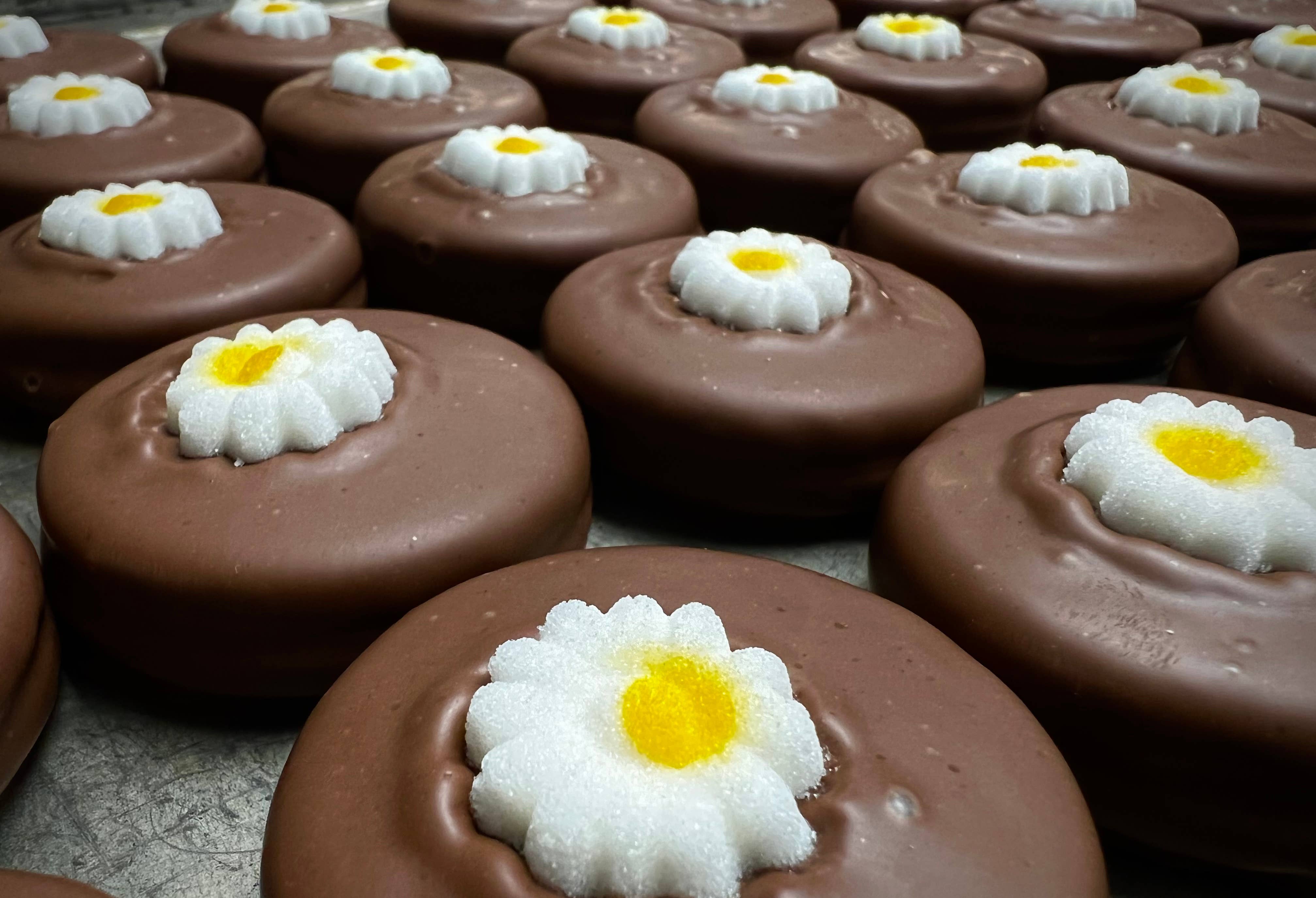 O’Daisies 🌸 O’Oreo w/ Milk Chocolate White w/ Yellow 3 Pack - Posh West Boutique