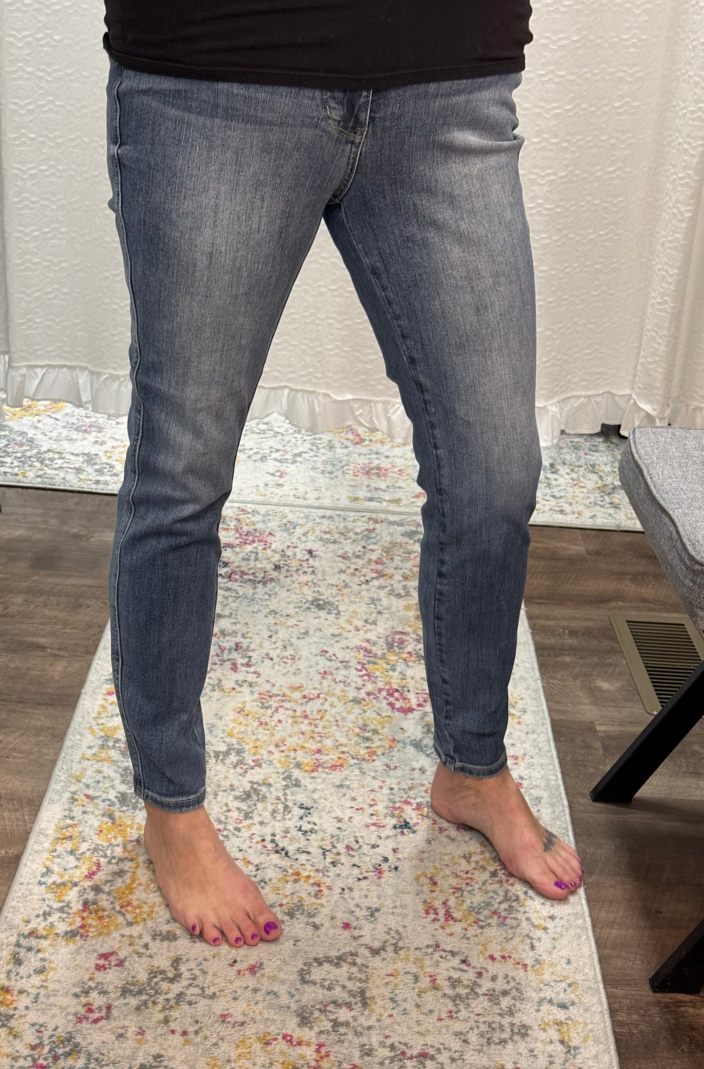 Judy Blue HW Tummy Control Contrast Wash Skinny - Posh West Boutique