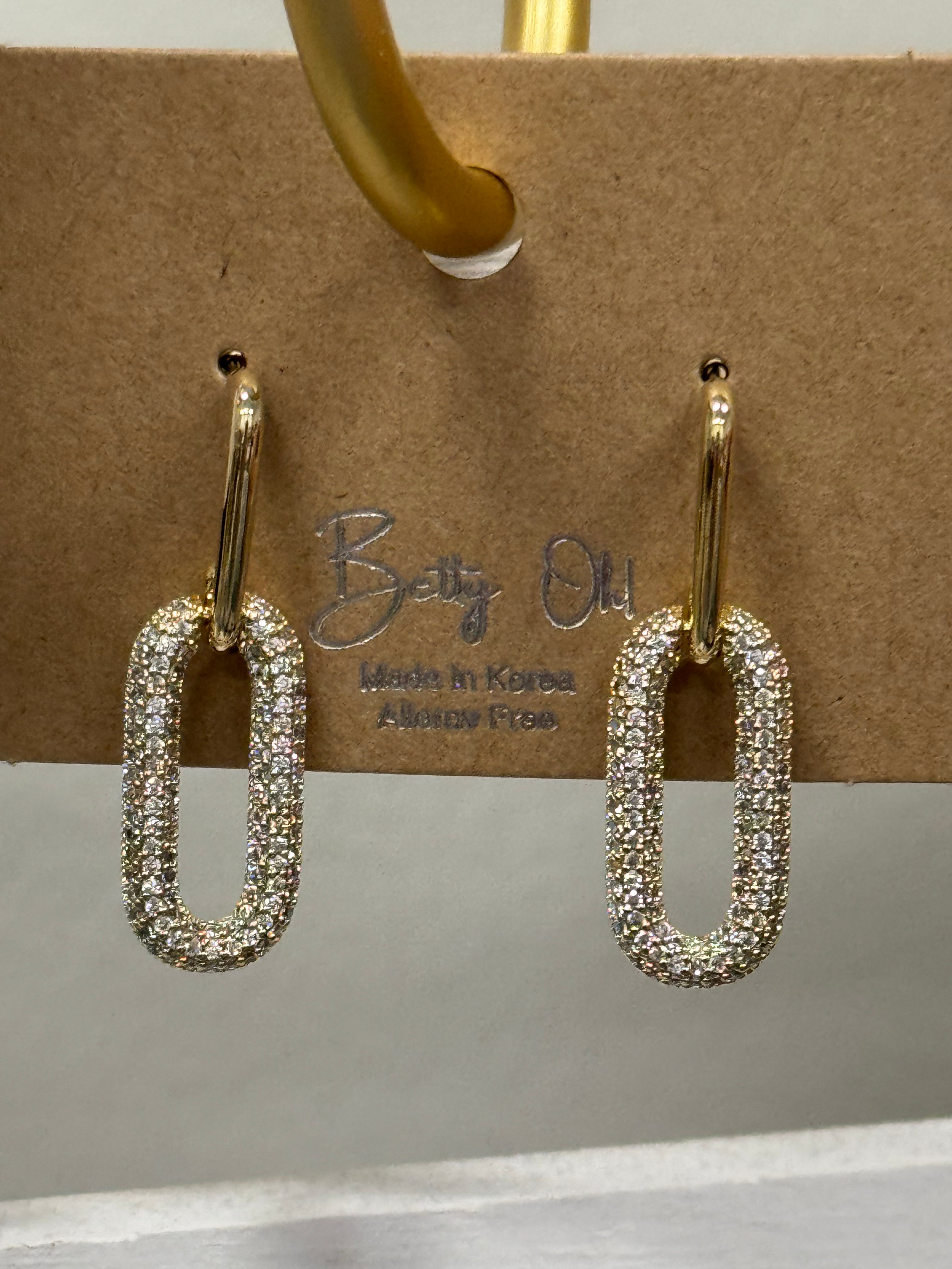 Betty Oh Gold Stoned Oval Dangle Earring - Posh West Boutique