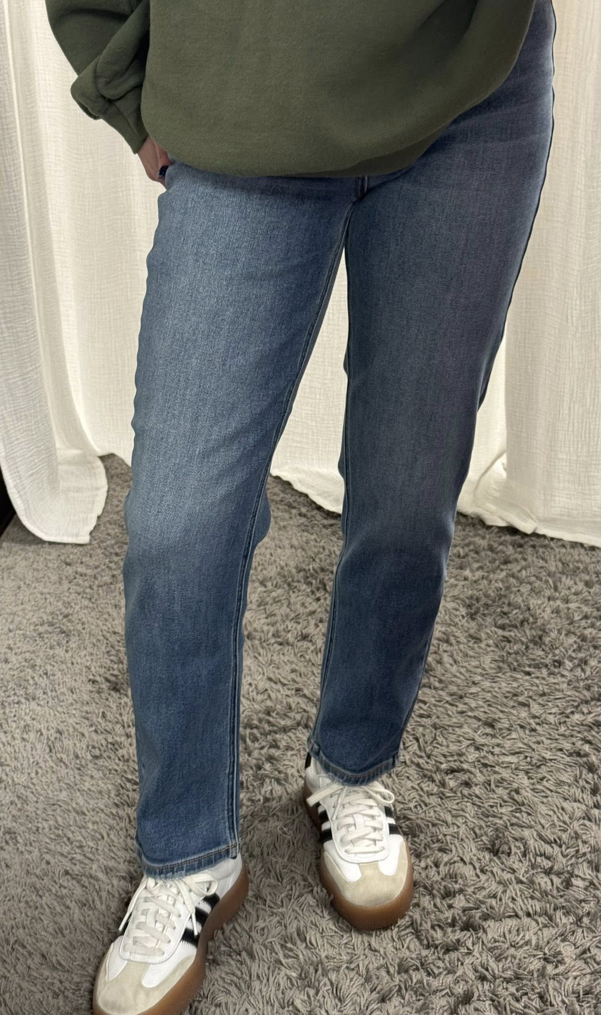 Judy Blue HW Ankle Straight Jeans