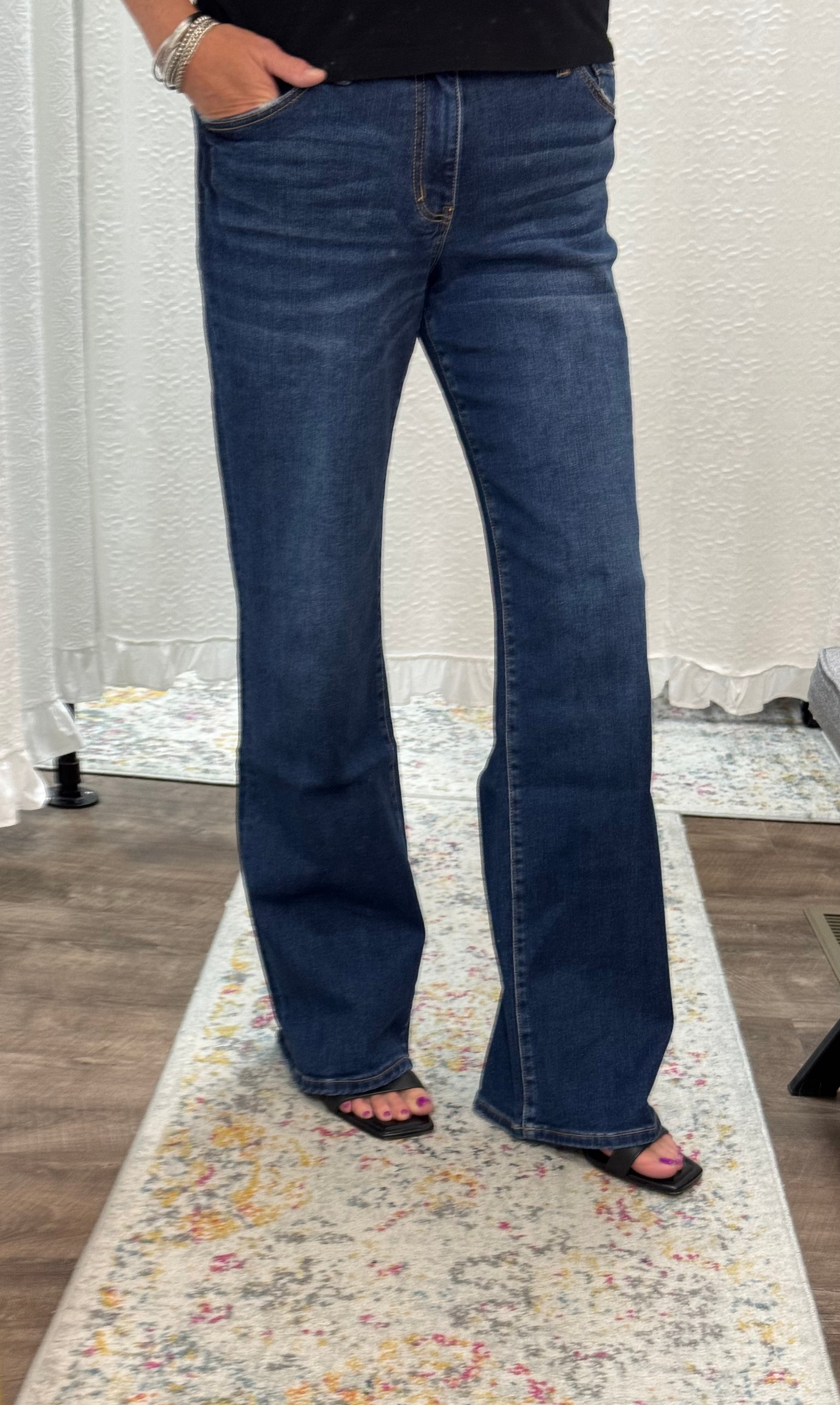 Vervet Mid Rise Relaxed Bootcut 34"