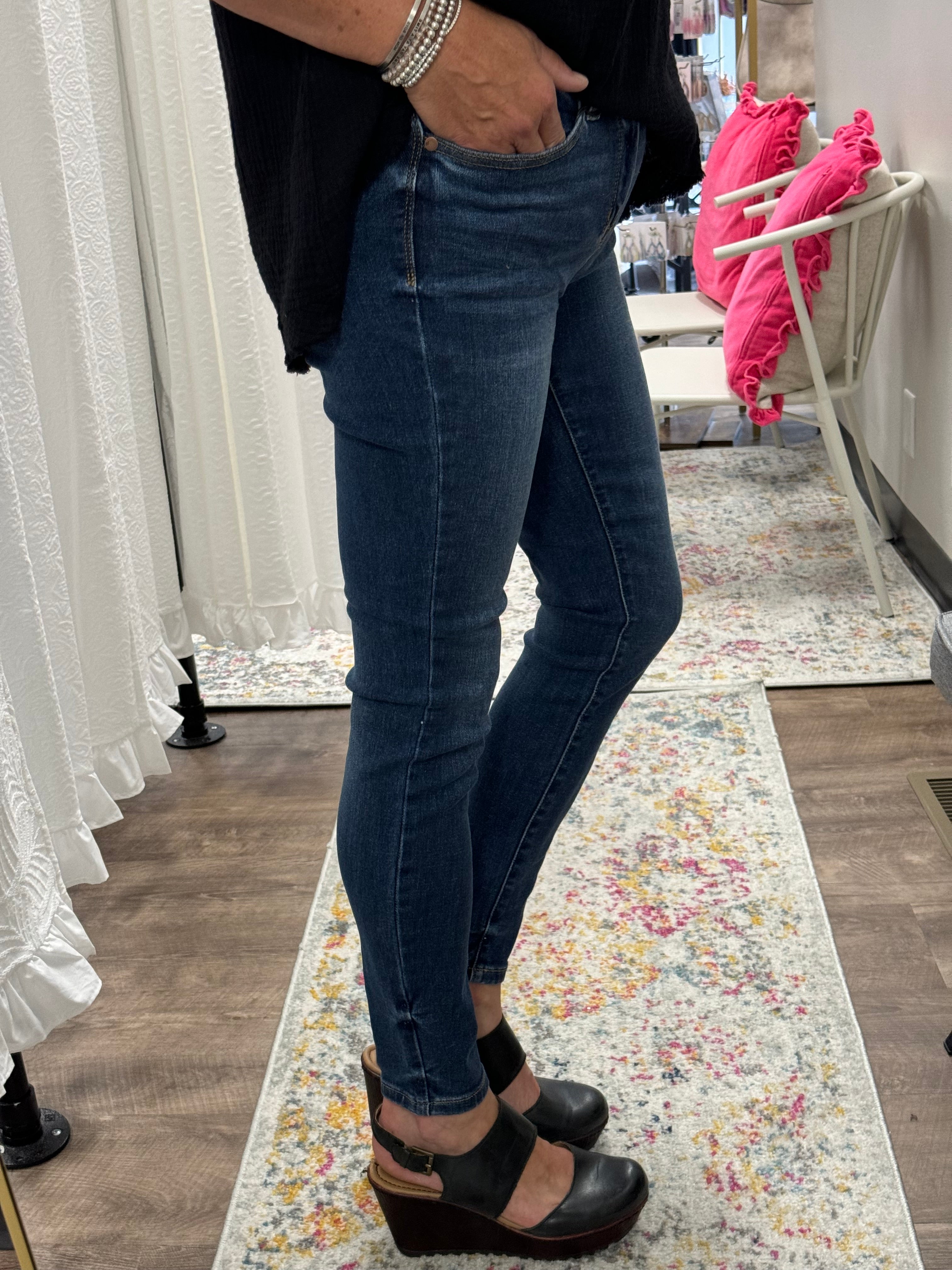 Judy Blue Mid-Rise Skinny w/ Handsand - Posh West Boutique