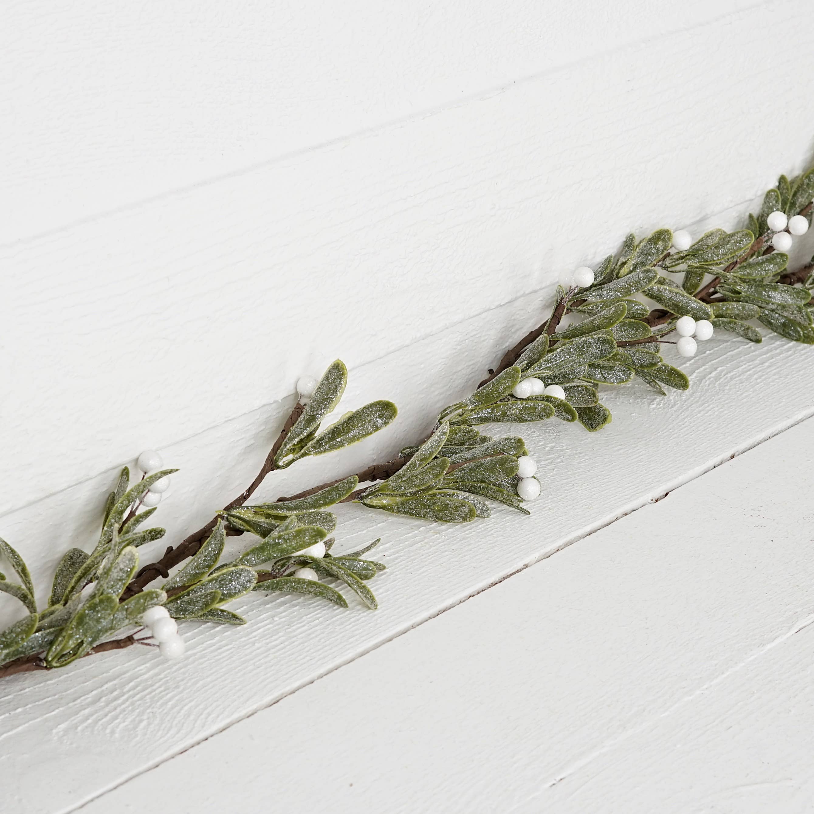 5ft Sparkle Mistle Toe Garland - Posh West Boutique