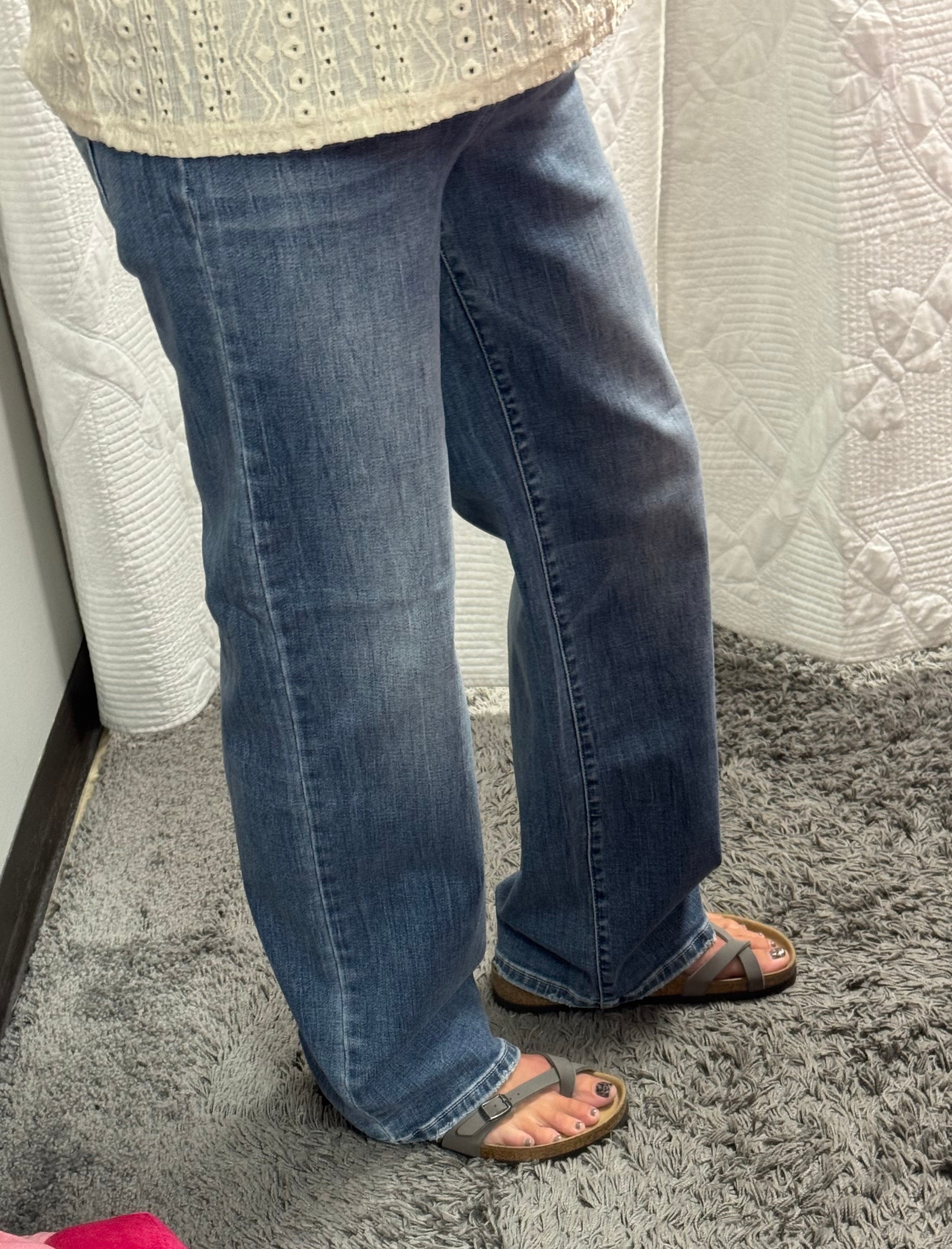 Judy Blue MR 90s Straight Jean