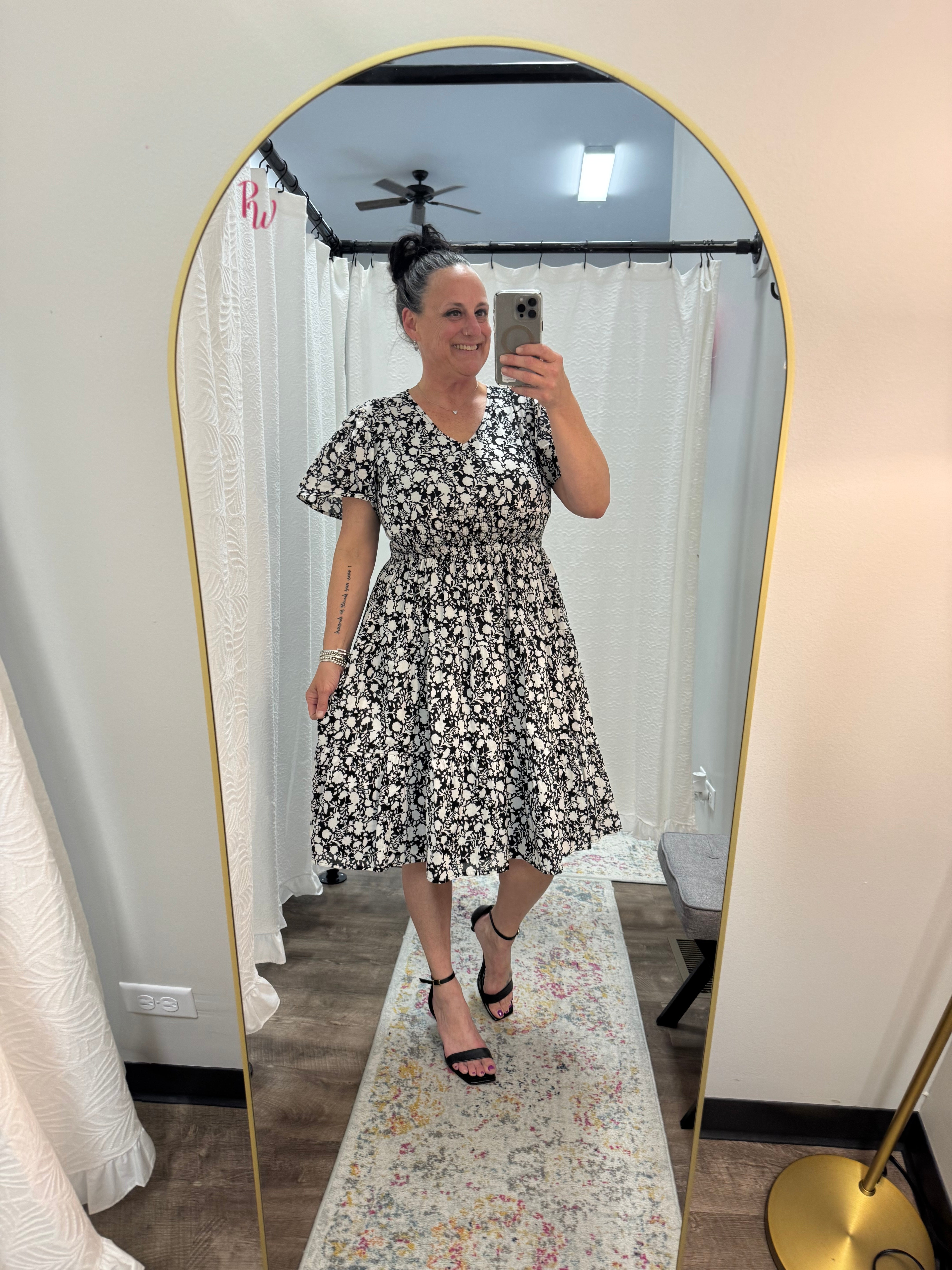 Felicity Floral Short Sleeve Tiered Skirt Midi Dress - Posh West Boutique