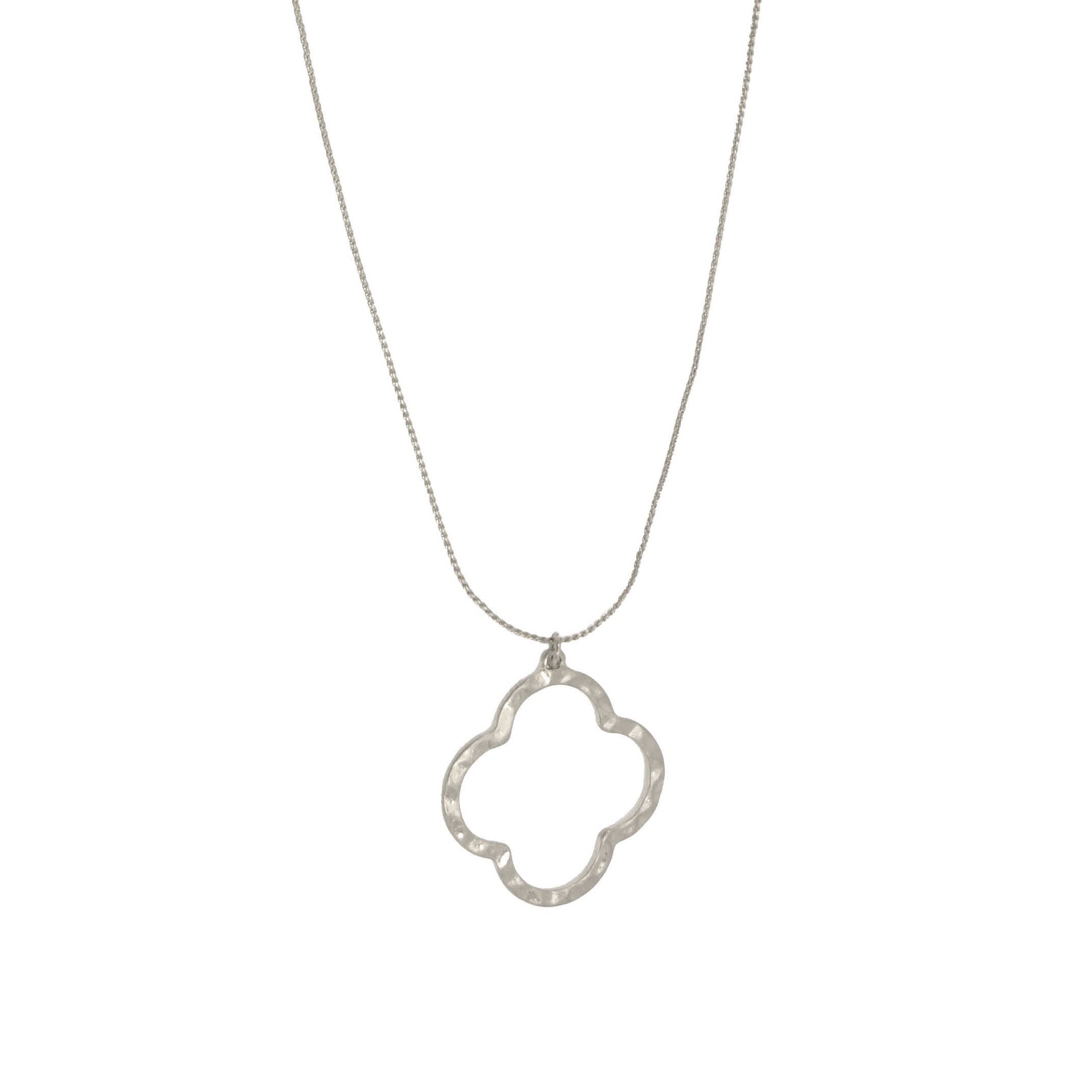 Hammered Quatrefoil Pendant Necklace: 338-314NS Silver - Posh West Boutique