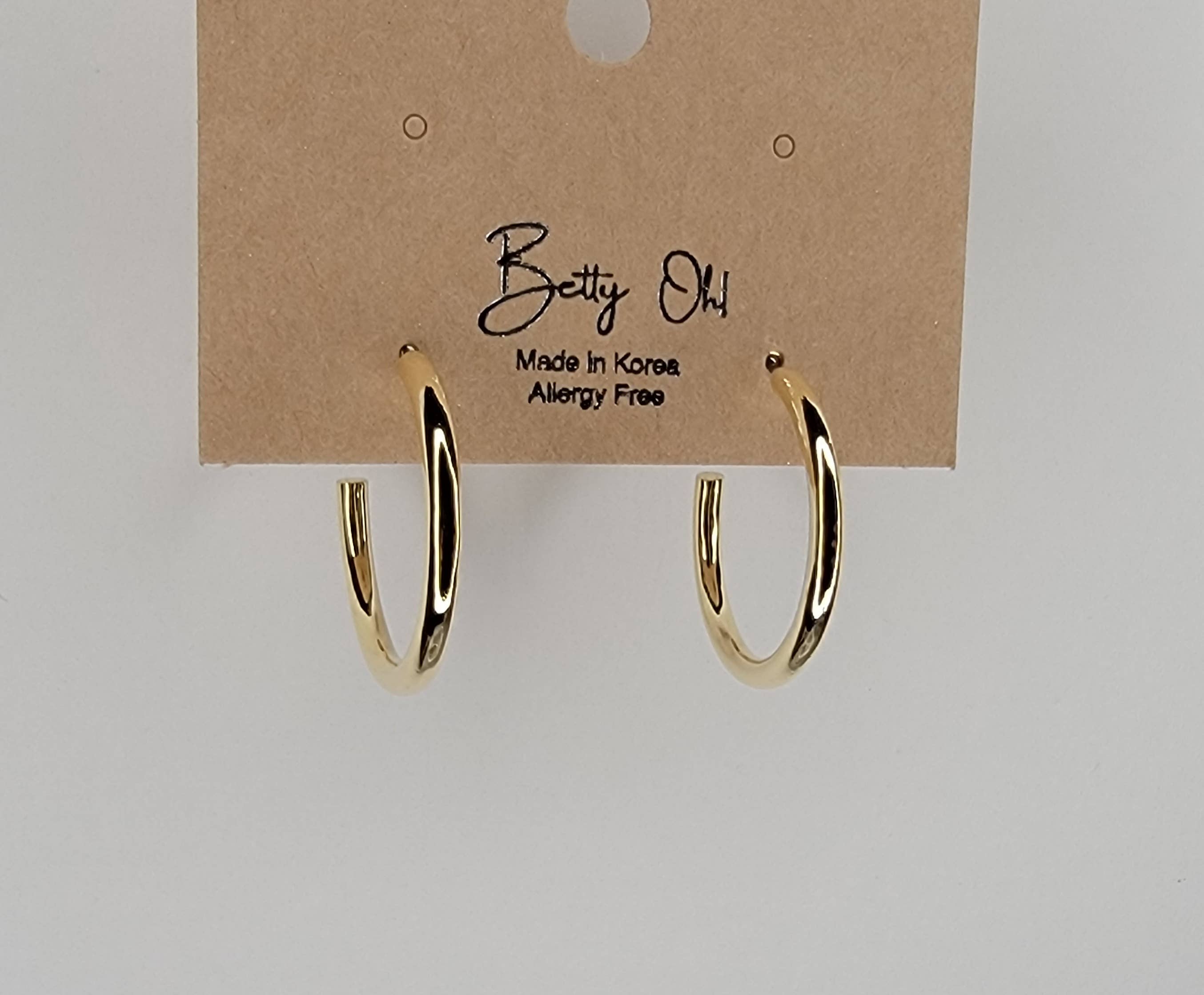 Classic Gold Hoop Earrings - Posh West Boutique