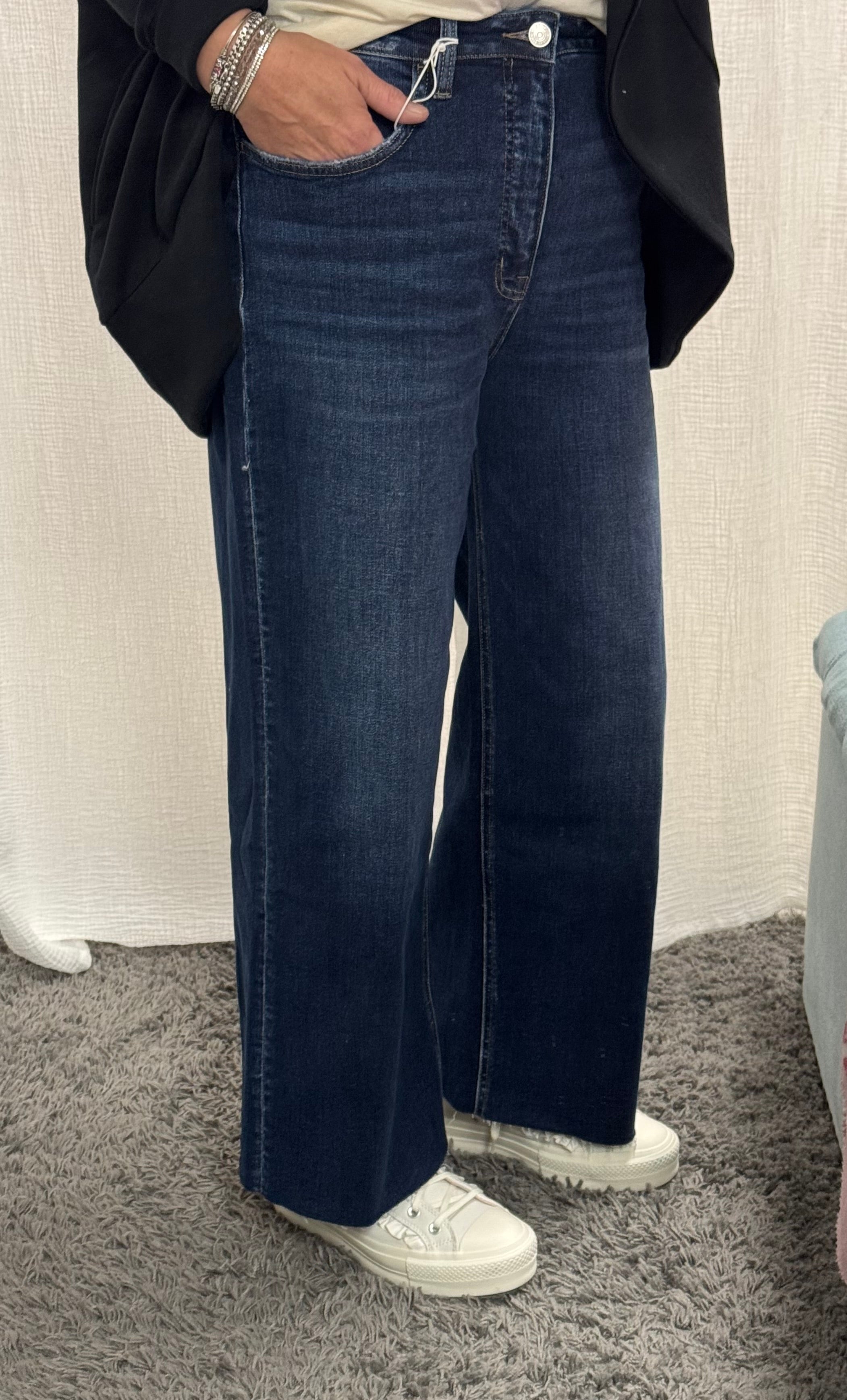 THE Vervet Dark Rinse Wide Leg Jeans