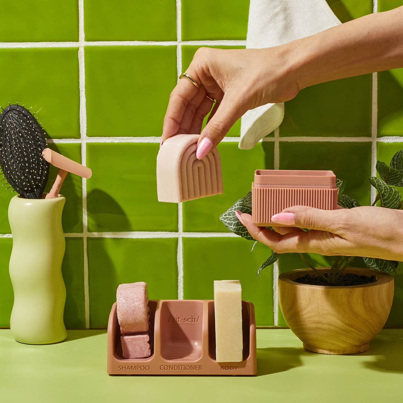 Kitsch Self-Draining Soap Dish - Terracotta