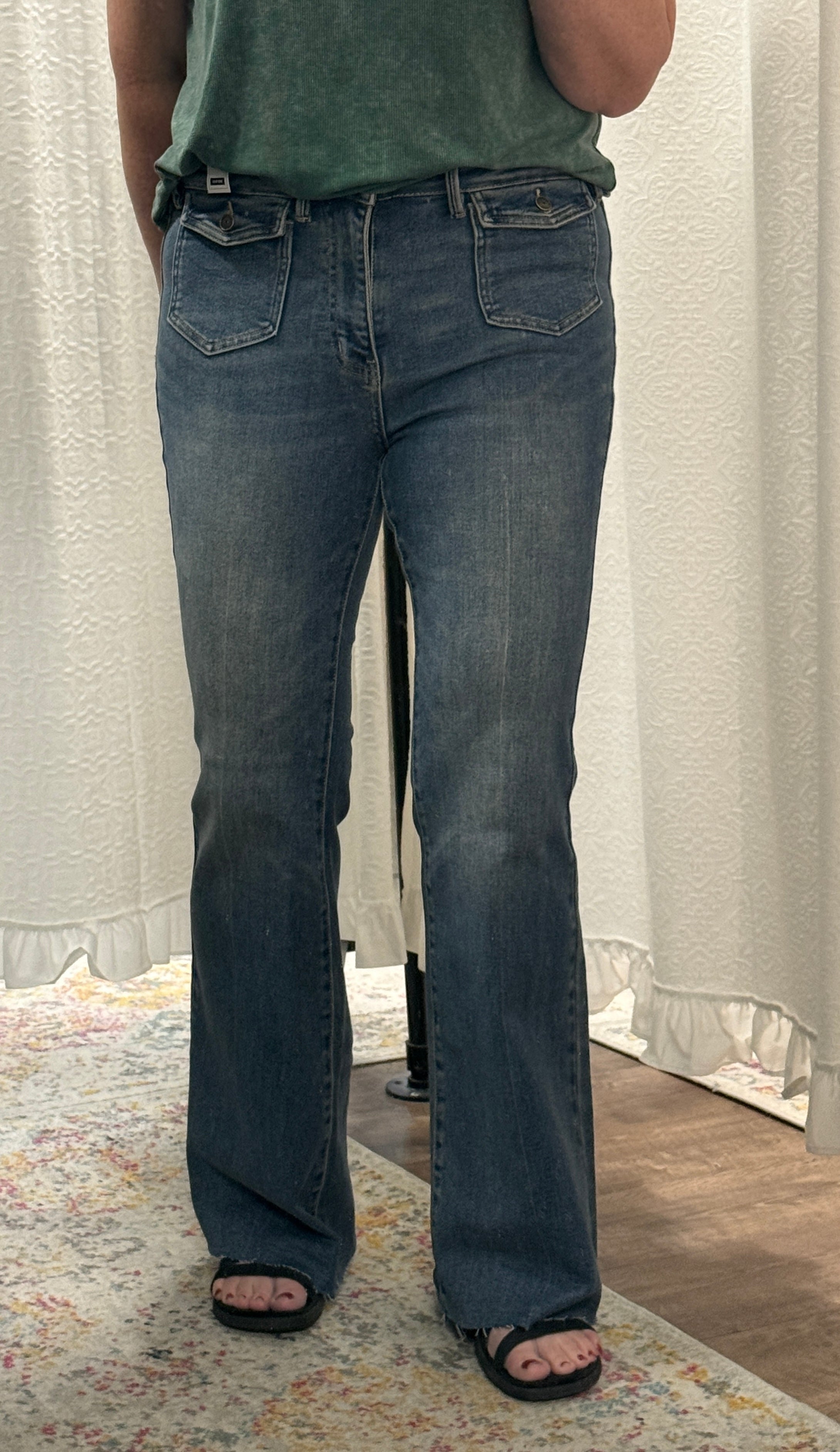Judy Blue MR Flare w/ Front Flap Pkts "The Janet" - Posh West Boutique