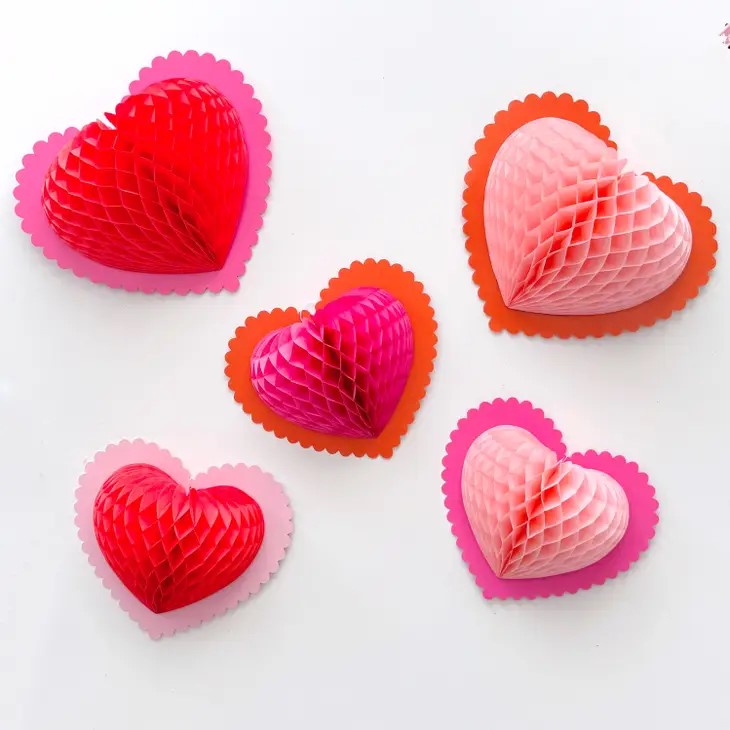 Honeycomb Scalloped Hearts -Set of 5 - Posh West Boutique