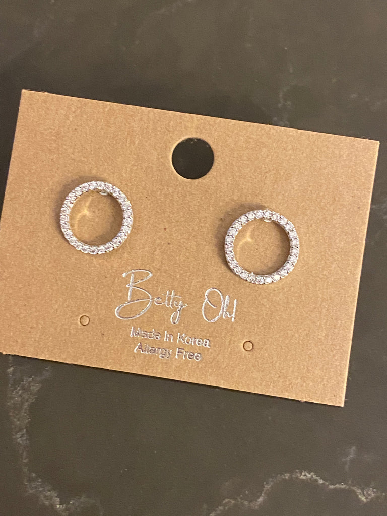 Betty Oh Silver Circle Earring - Posh West Boutique