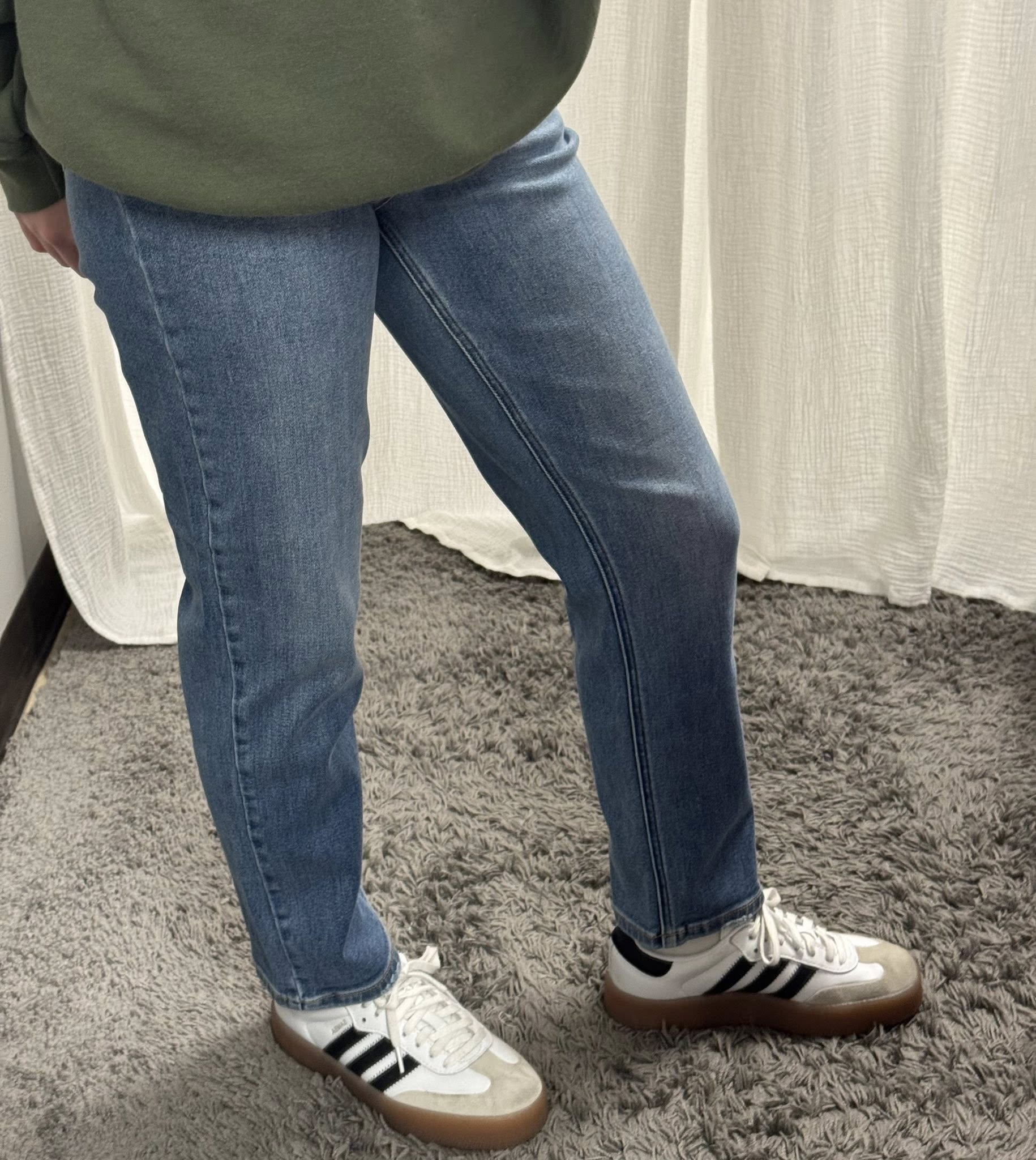 Judy Blue HW Ankle Straight Jeans