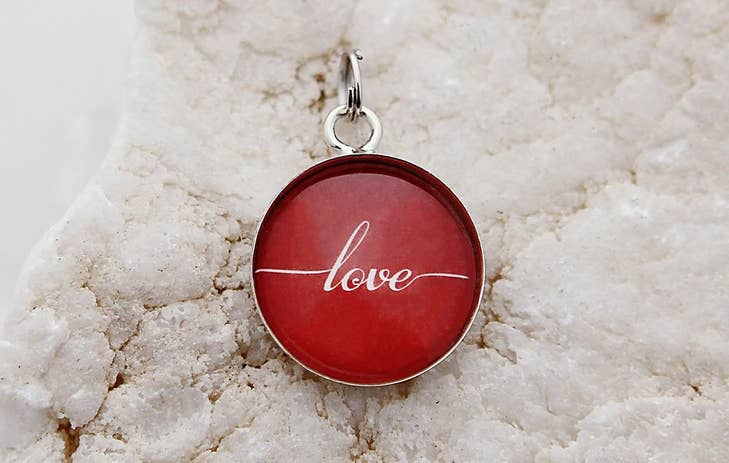 Love Red Round Charm - Posh West Boutique